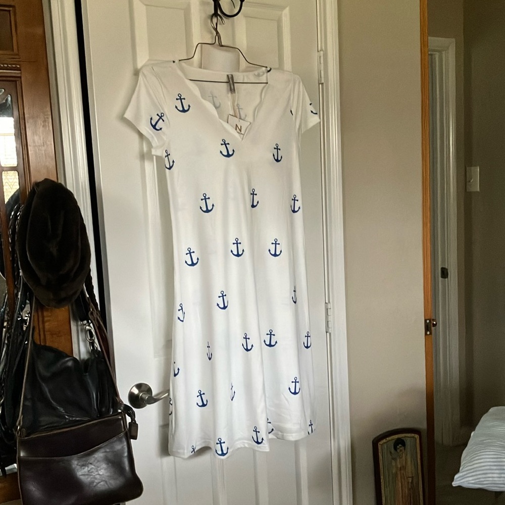Casual Dress Jersey Fabric White w/Blue Anchors NEW Size Small Free Flowing Fit
